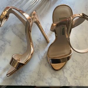 Rose Gold Steve Madden heels 💖